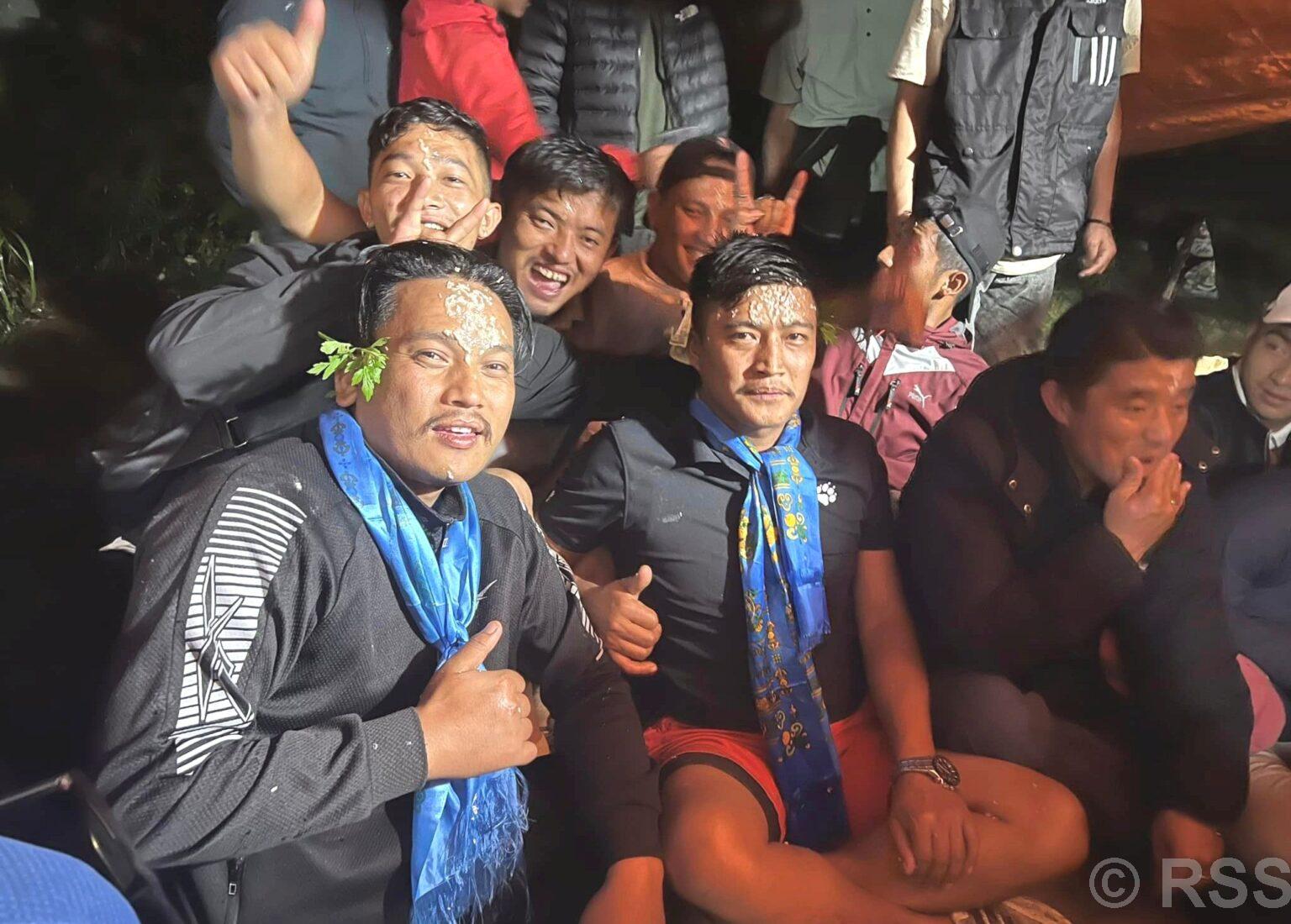 मितेरी परम्परा जोगाउँदै धार्चे, २० जोडीले लगाए मित