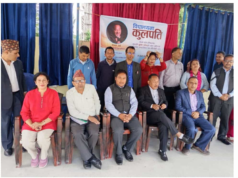 आदर्श सौलःमा “विद्यालयमा कुलपति” कार्यक्रमसँगै अन्तरक्रिया र कविगोष्ठी सम्पन्न