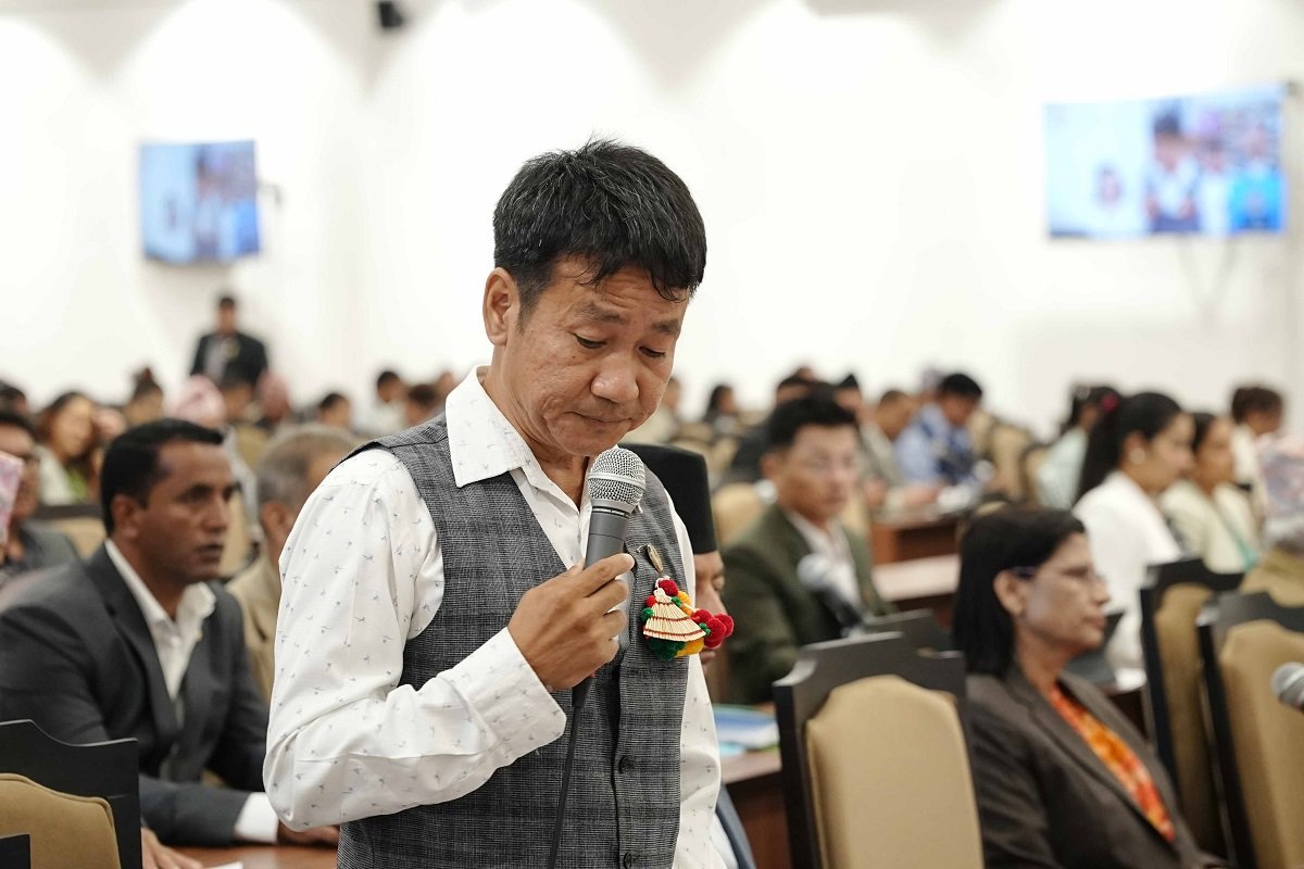 स्वर्णिमलाई ‘निमित्त प्रधानमन्त्री’ भन्दै हर्कको व्यङ्ग्य