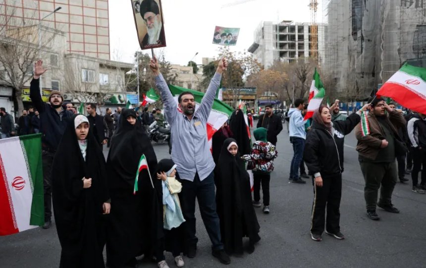 विरोध प्रदर्शनमा संलग्न दुई पुरुषलाई इरानमा मृत्युदण्ड