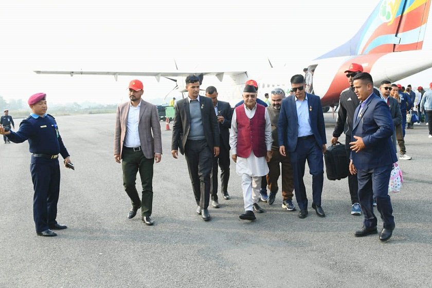 अध्यक्ष ओली झापा पुगे, एक साता झापामै रहने