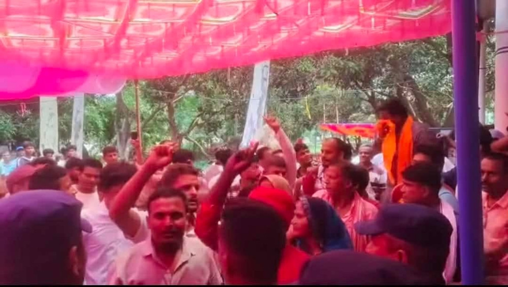 रास्वपा महोत्तरीको अधिवेशन अनिश्चितकालका लागि स्थगित