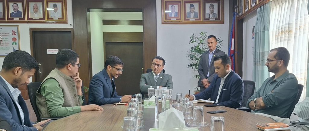 सेयर बजारबारे अर्थमन्त्री वाग्लेको आश्वासन: नआत्तिनुहोस्, सुधारका काम अघि बढ्छन्”